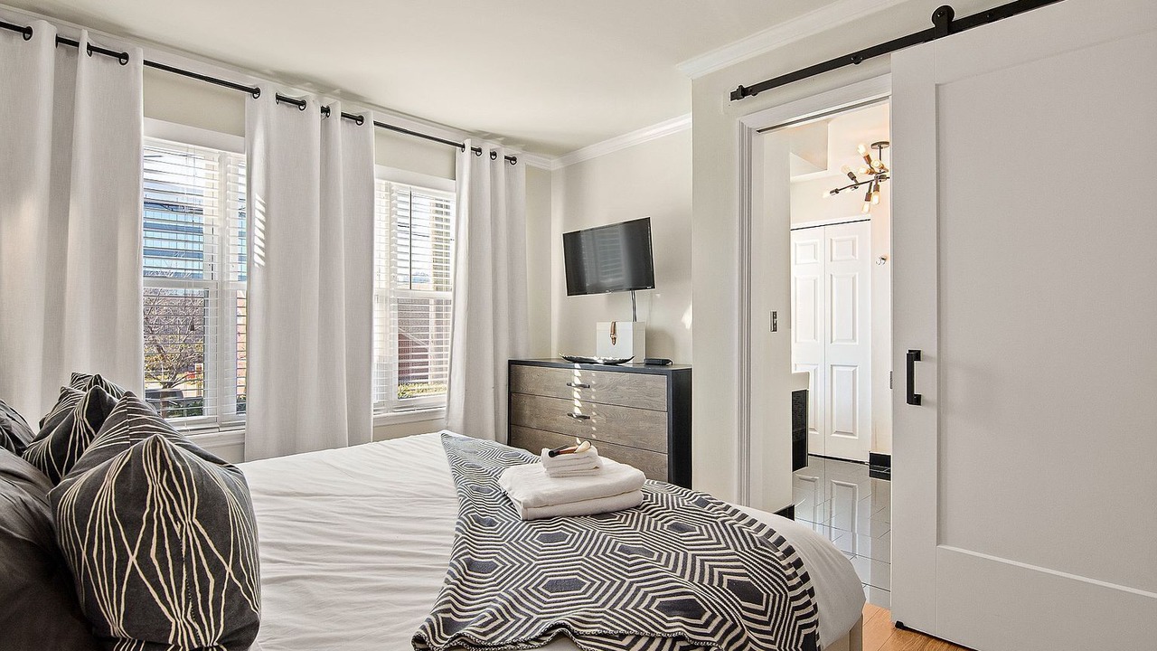 Photo of Bedroom in Academy Square