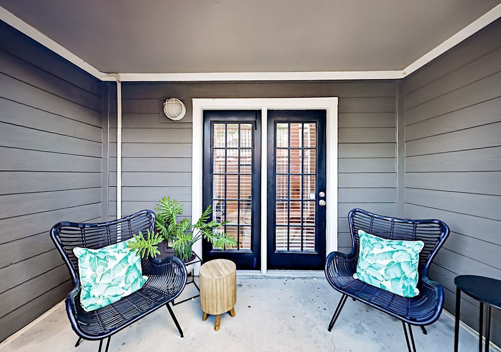 Photo of Patio Balcony in Academy Square