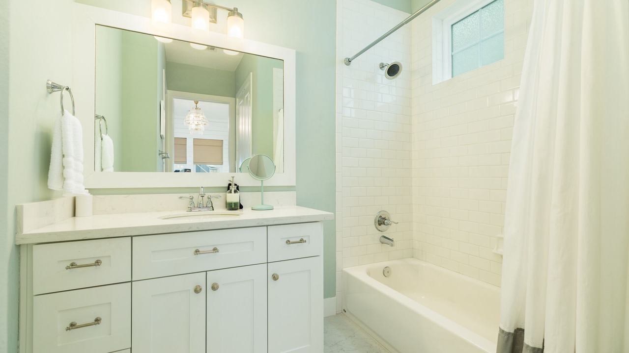 Photo of Bathroom in Beachside Village