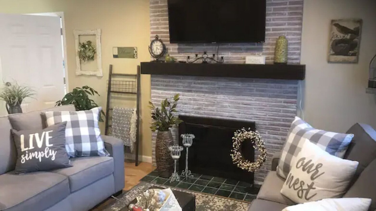 Photo of Livingroom in Pendleton