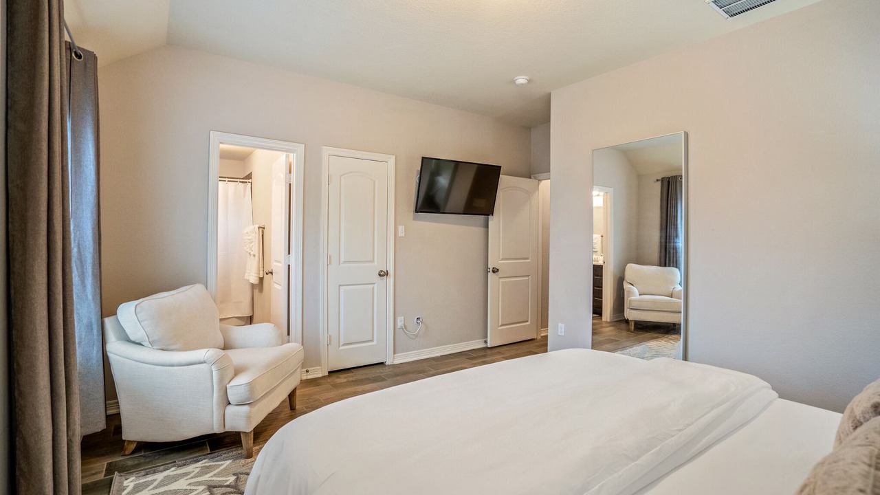 Photo of Bedroom in Northside