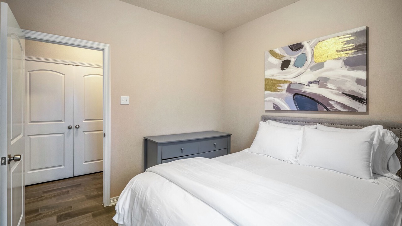 Photo of Bedroom in Northside