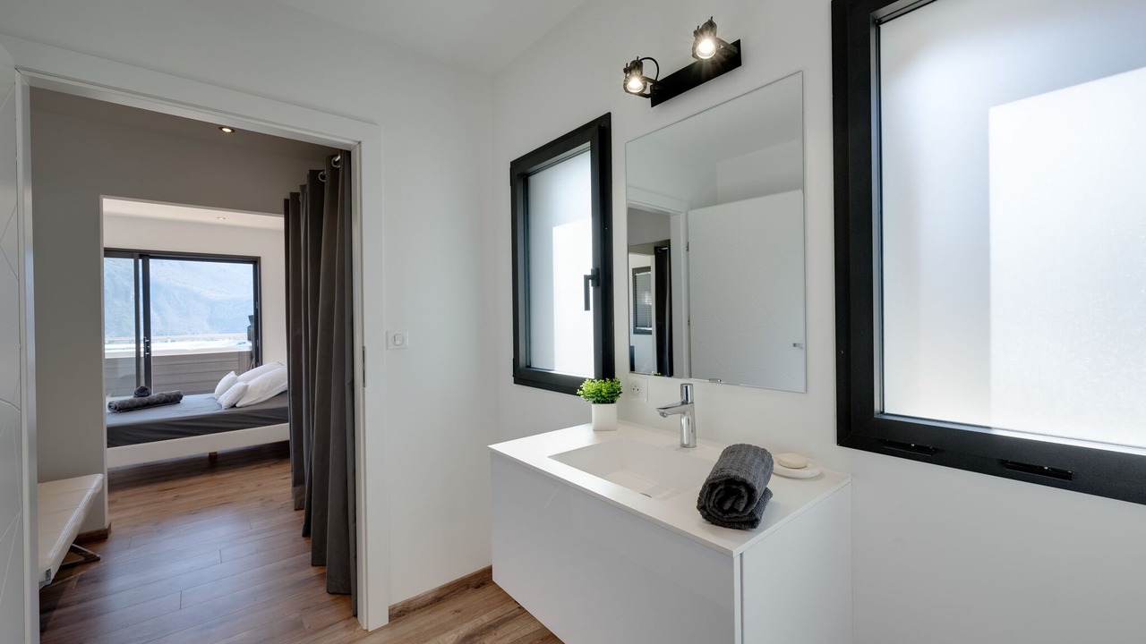 Photo of Bedroom in Lathuile