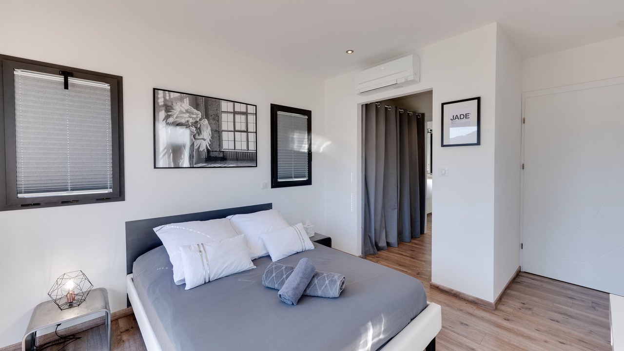 Photo of Bedroom in Lathuile