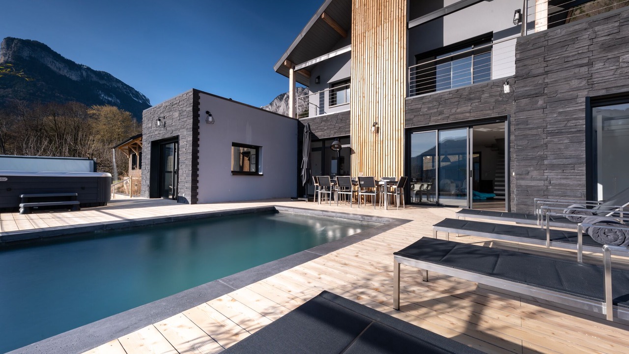 Photo of Outdoor in Lathuile