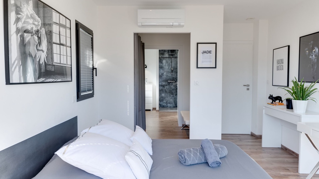 Photo of Bedroom in Lathuile