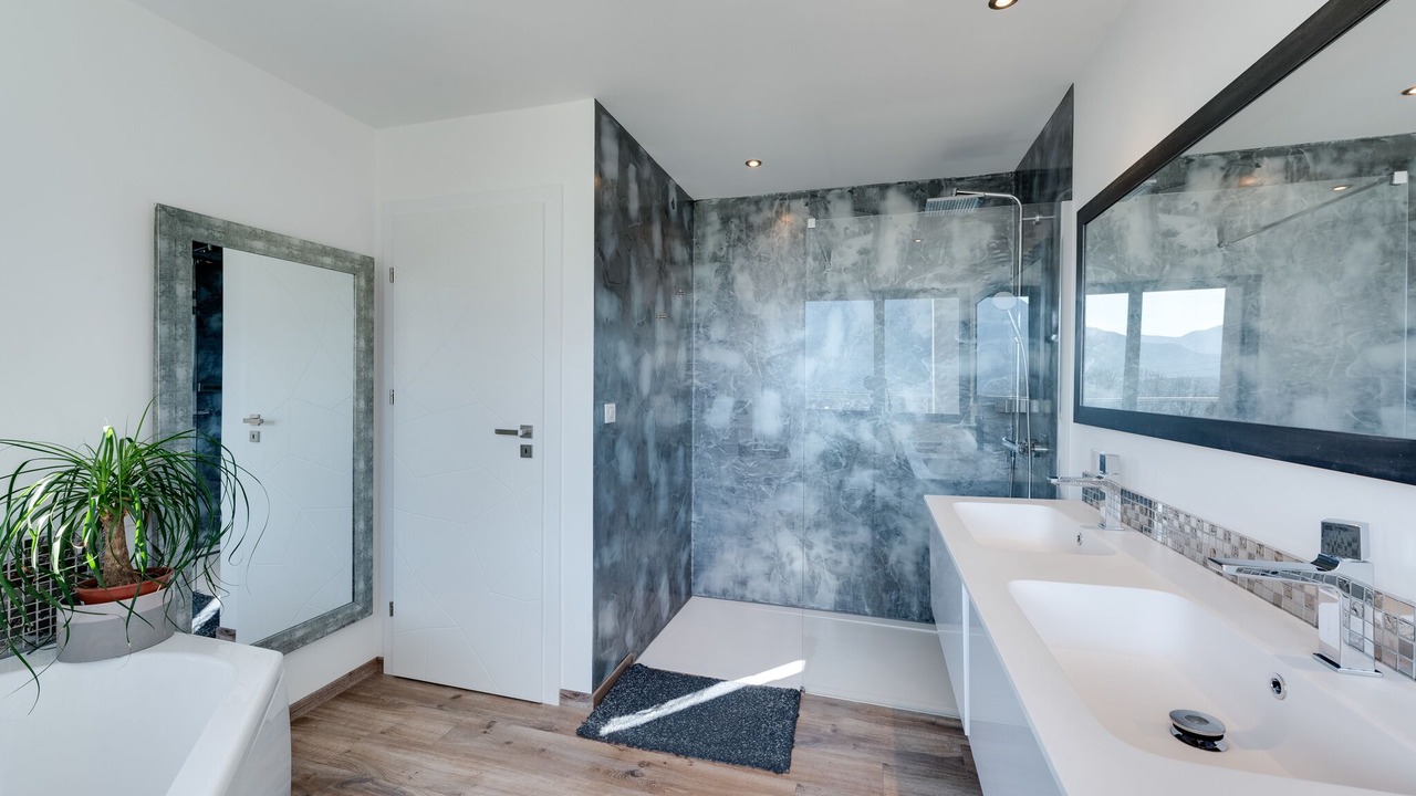 Photo of Bathroom in Lathuile