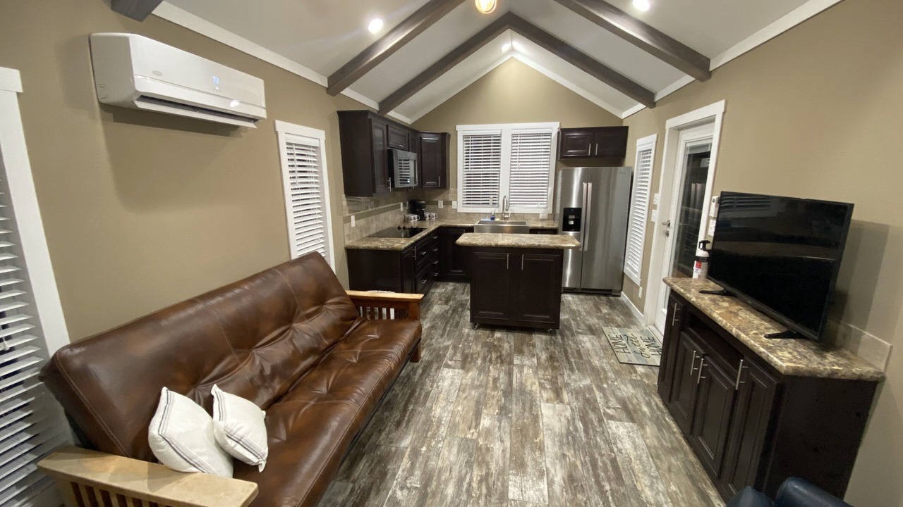 Photo of Livingroom in Franklin Estates