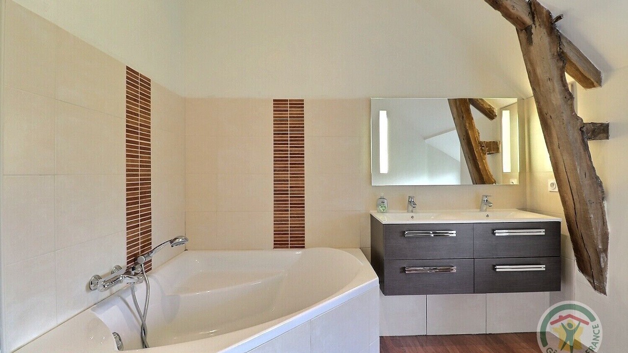 Photo of Bathroom in Plerguer