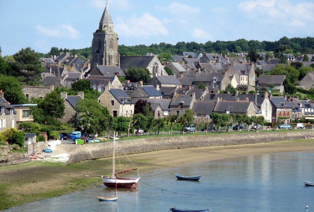 Photo of Outdoor in Roz-Landrieux