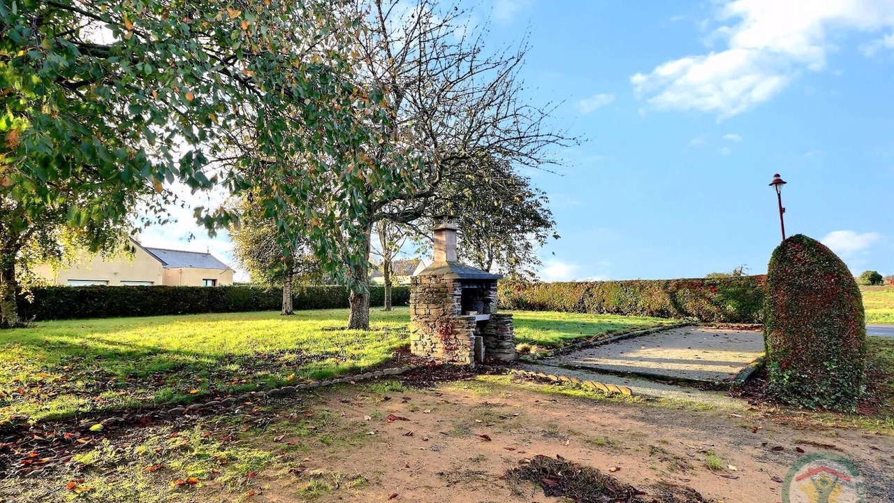 Photo of Outdoor in Roz-Landrieux
