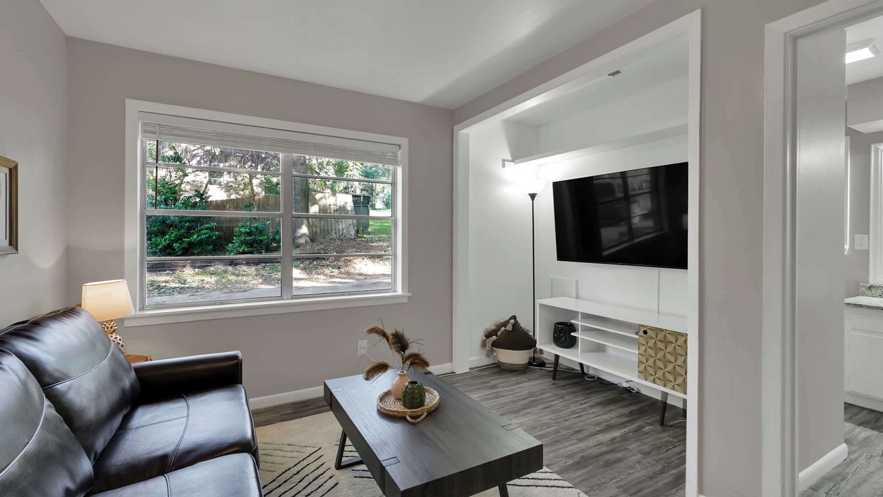 Photo of Livingroom in Huntsville