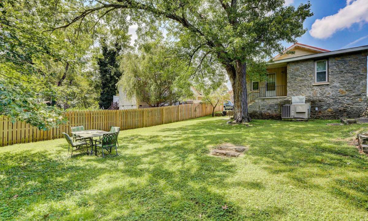Photo of Outdoor in Fayetteville