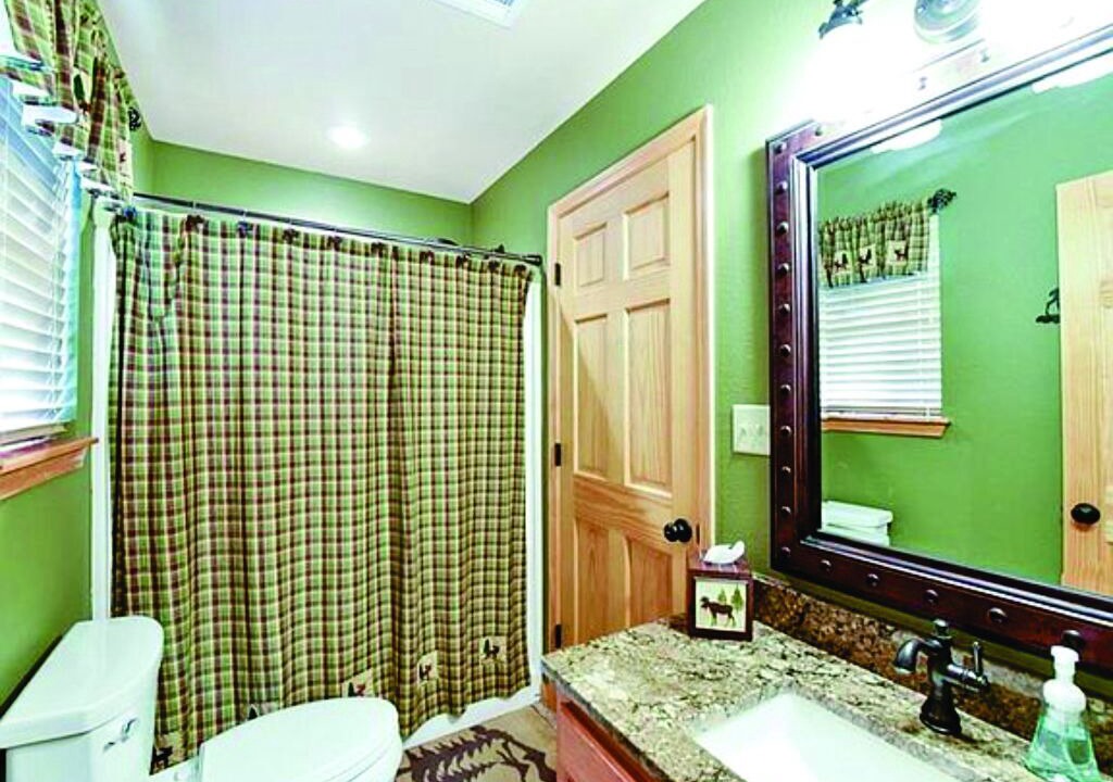 Photo of Bathroom in Vian