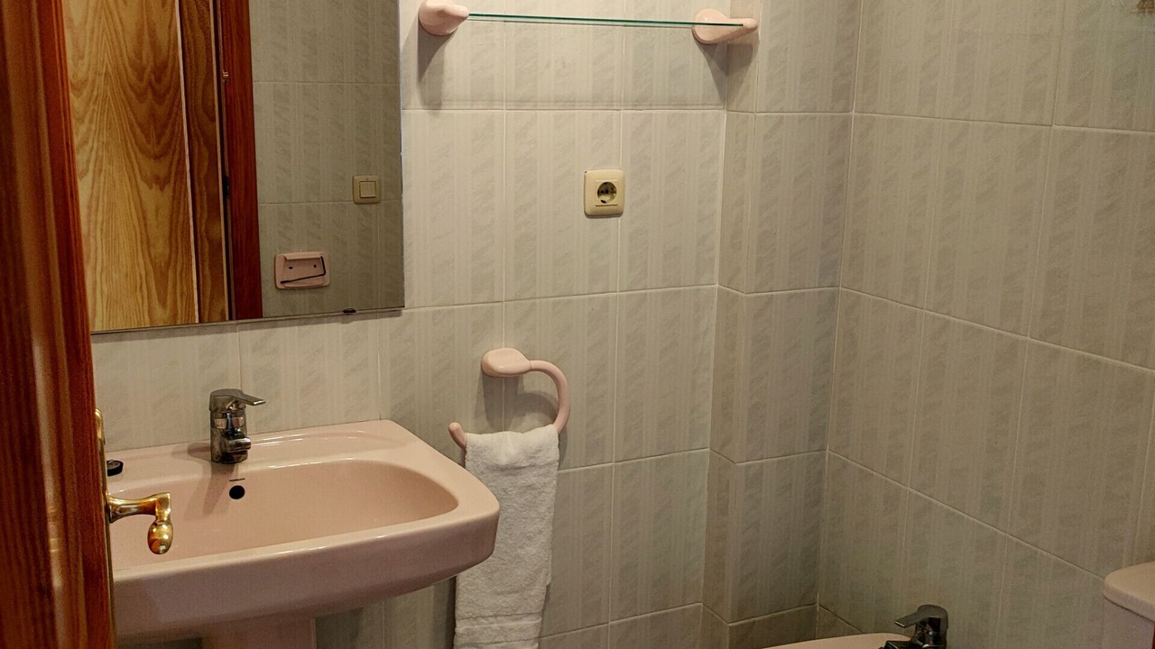Photo of Bathroom in Xeraco Beach