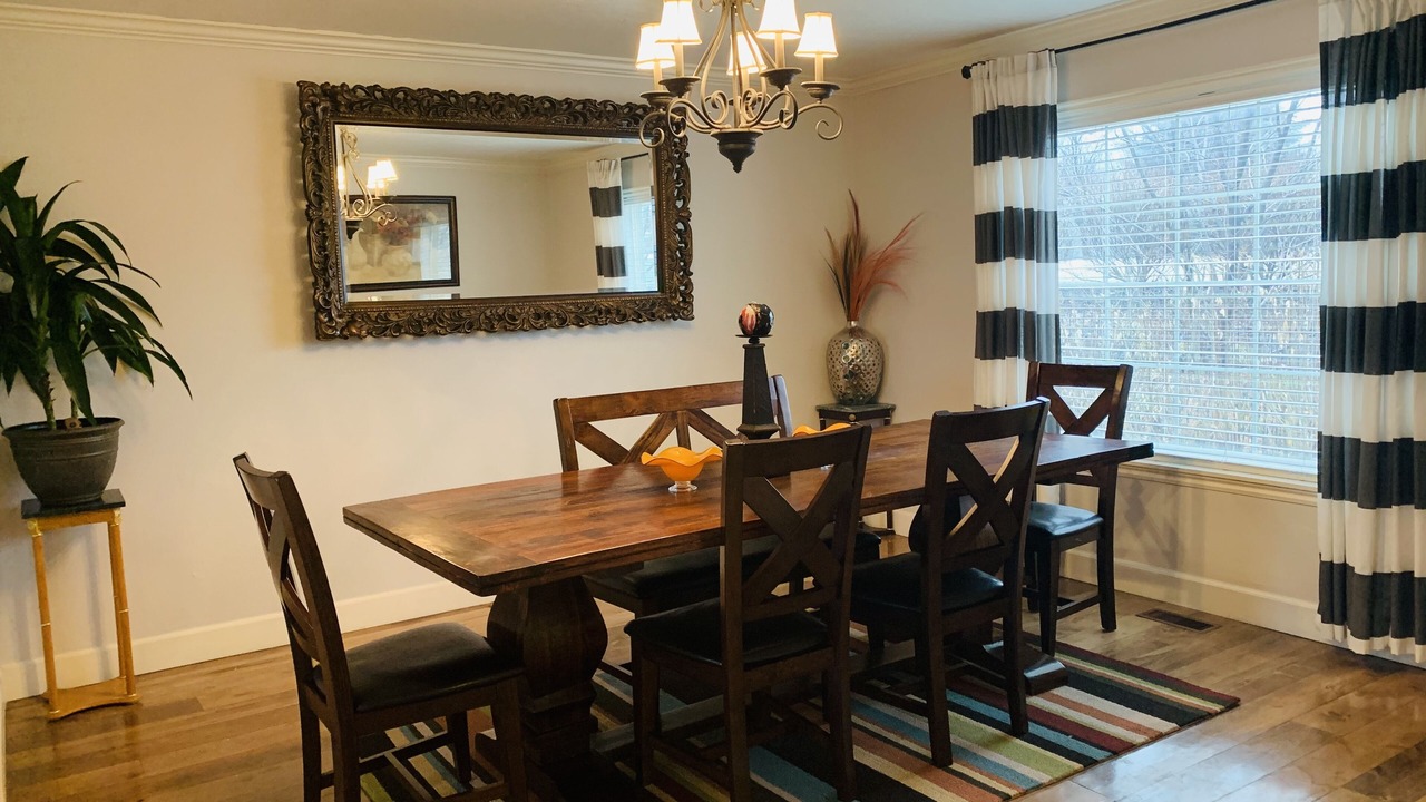 Photo of Livingroom in North Salt Lake
