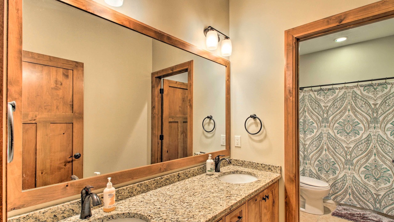 Photo of Bathroom in Alexandria