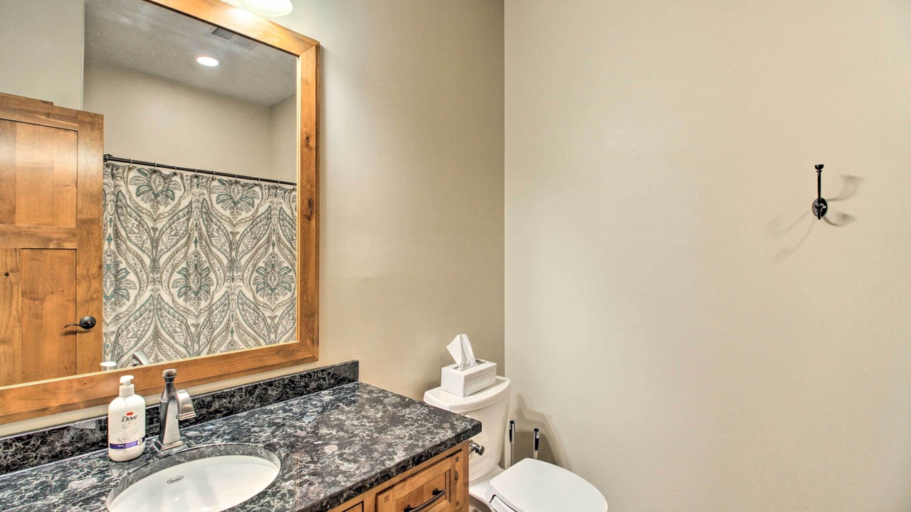 Photo of Bathroom in Alexandria