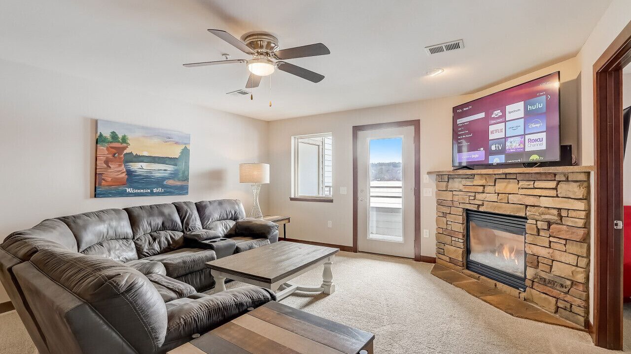 Photo of Bedroom in Lake Delton