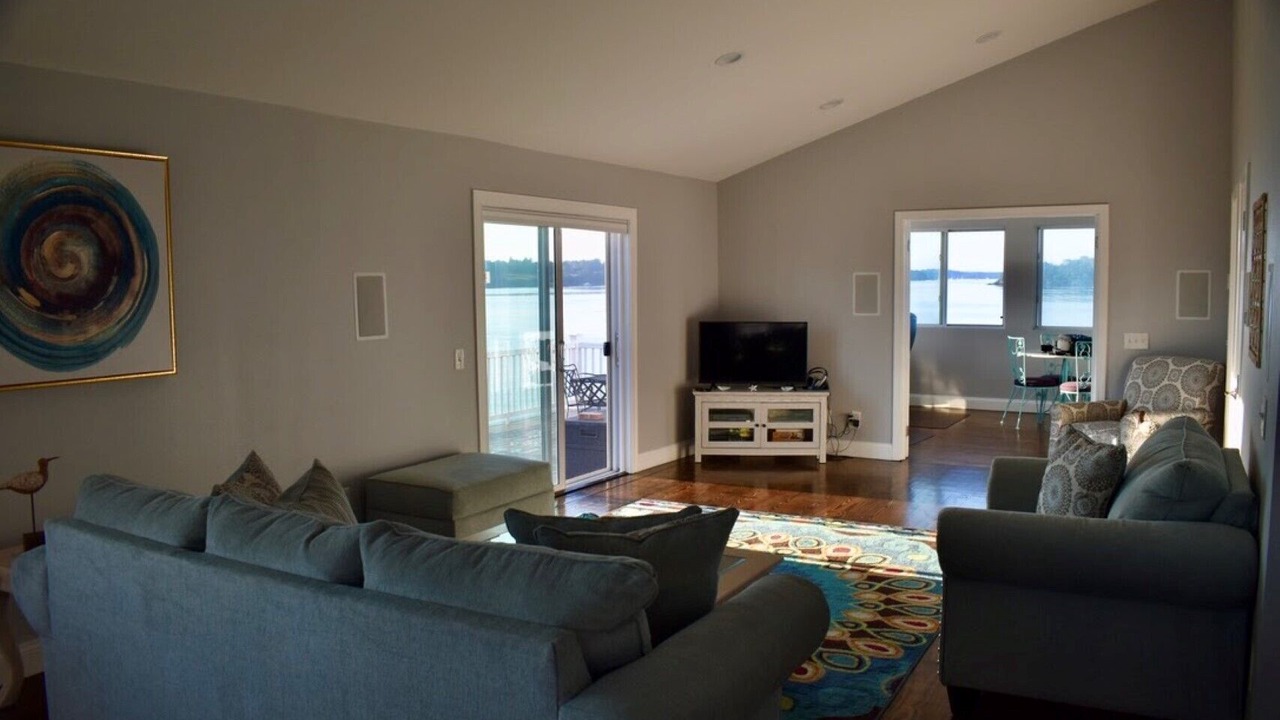 Photo of Livingroom in Portsmouth