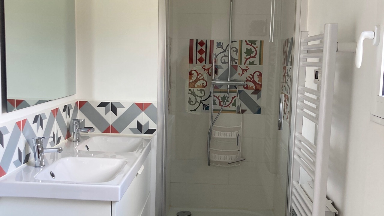 Photo of Bathroom in Pornichet