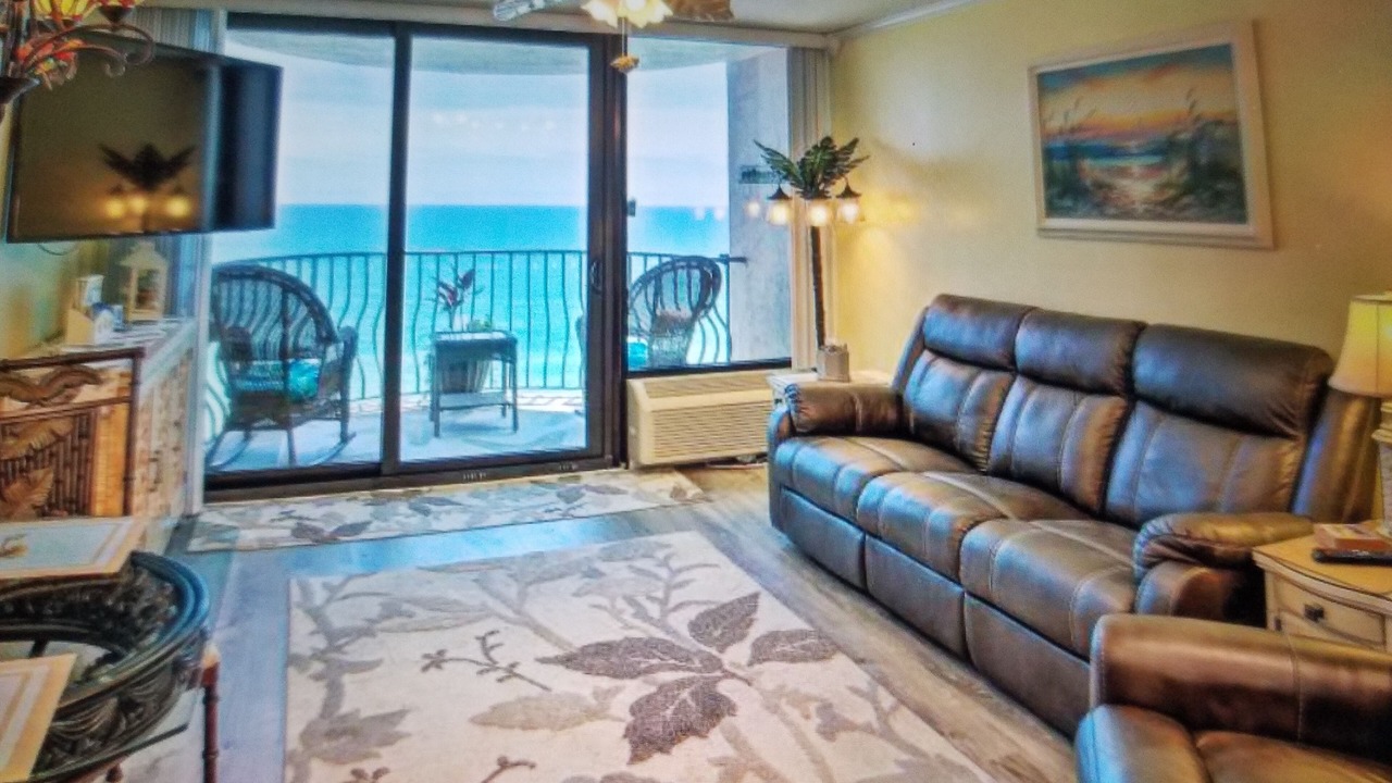 Photo of Livingroom in Myrtle Beach