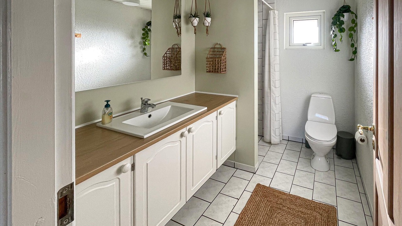 Photo of Bathroom in Jegum