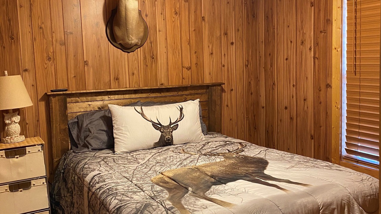 Photo of Bedroom in Batesville