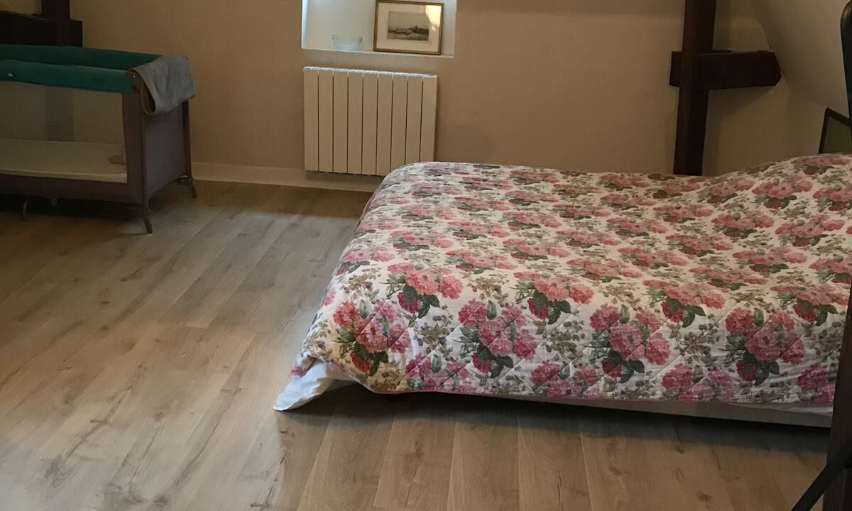 Photo of Bedroom in Glos