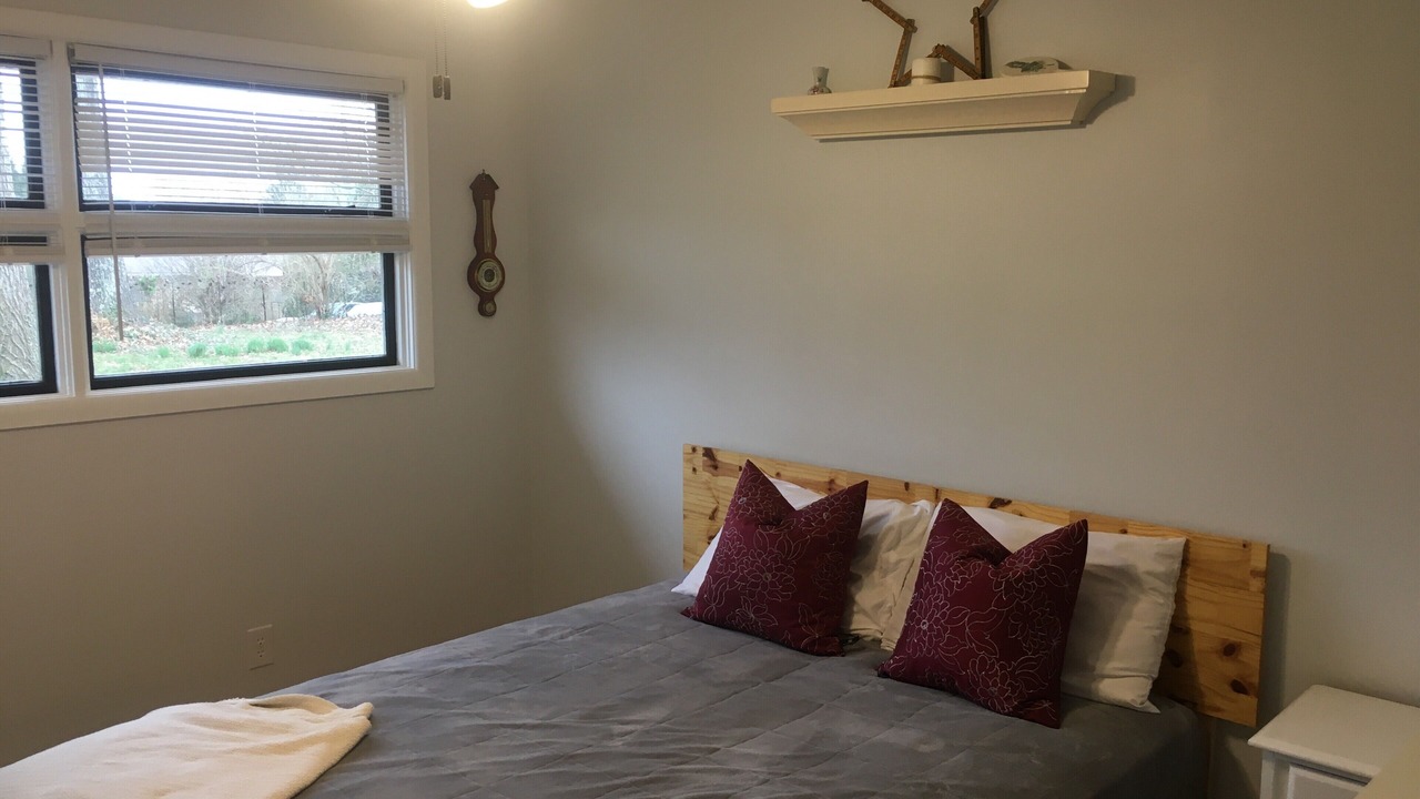 Photo of Bedroom in Colonial Heights