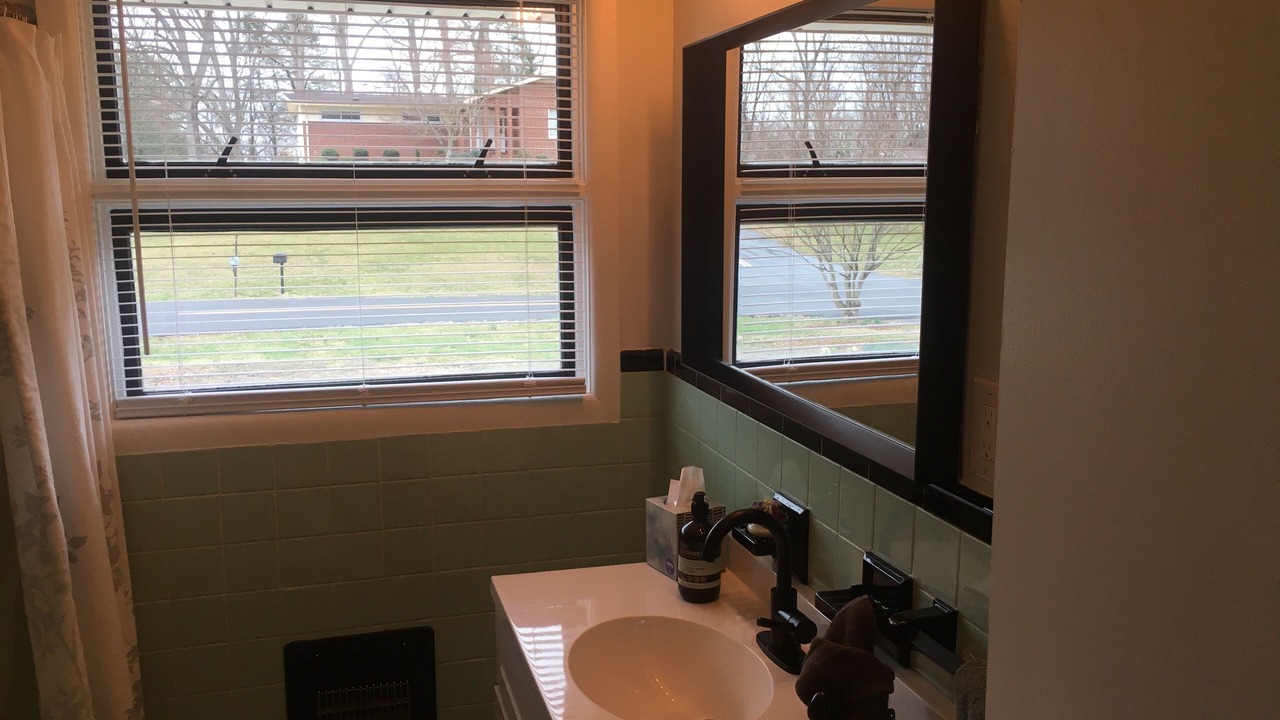 Photo of Bathroom in Colonial Heights