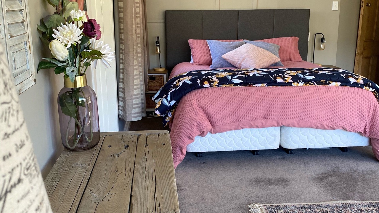 Photo of Bedroom in Naseby