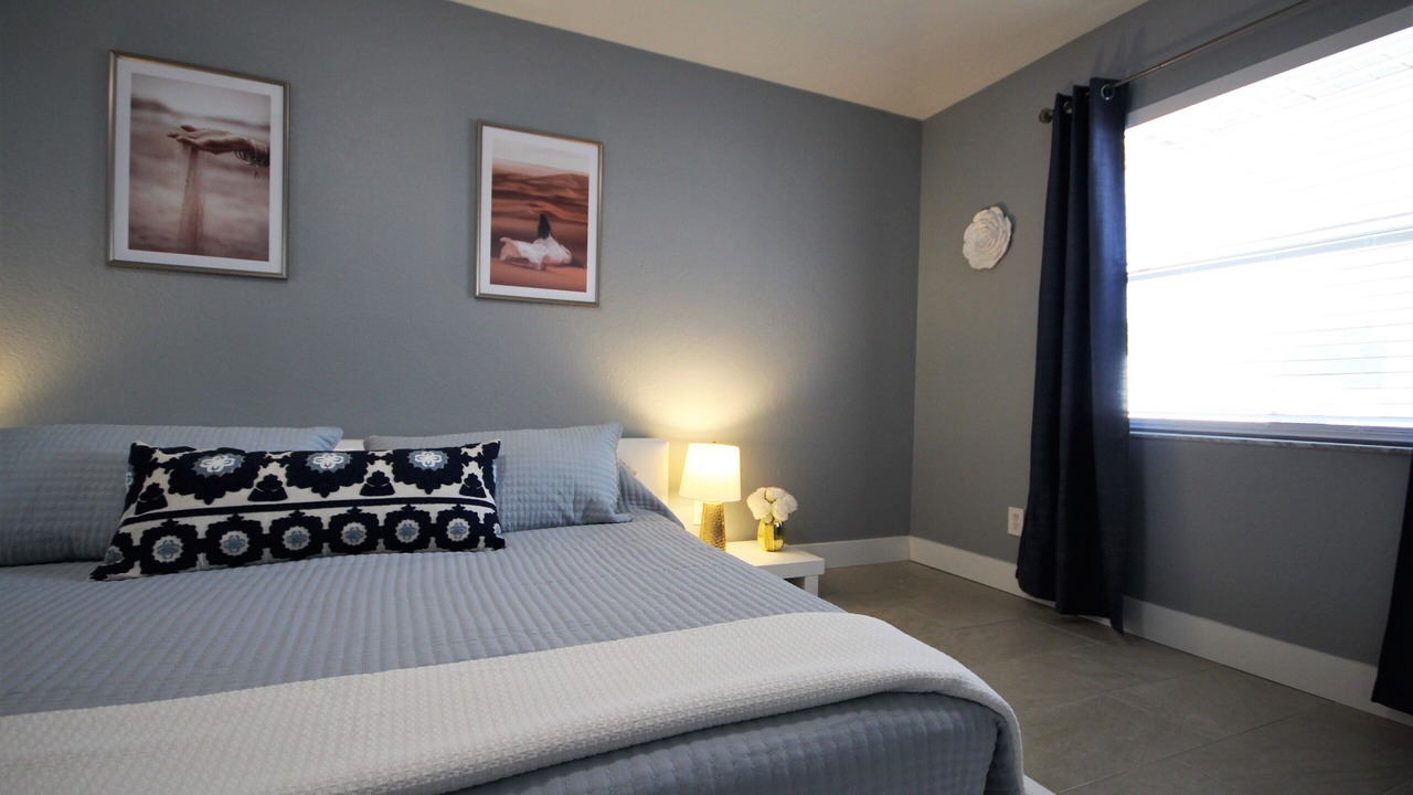 Photo of Bedroom in Englewood East
