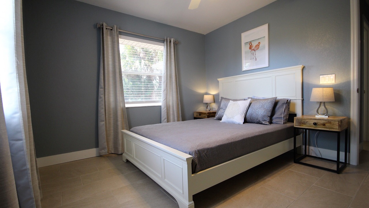 Photo of Bedroom in Englewood East