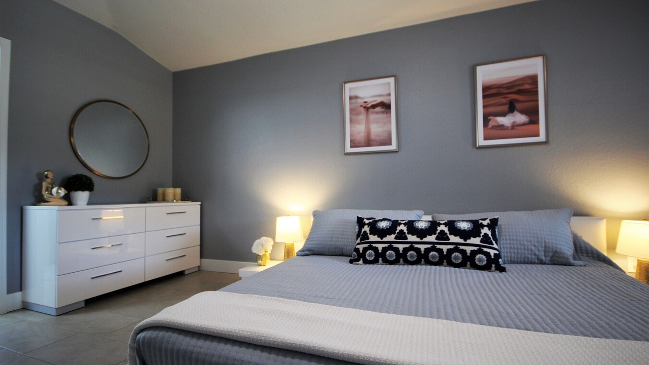 Photo of Bedroom in Englewood East
