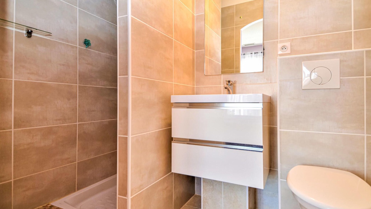 Photo of Bathroom in Mornas