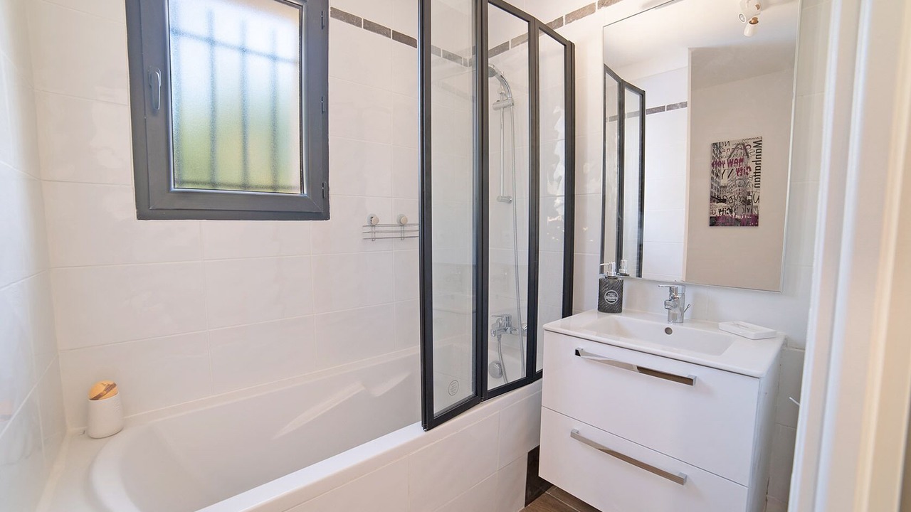 Photo of Bathroom in Callas