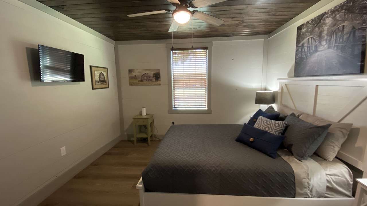 Photo of Bedroom in Caldwell