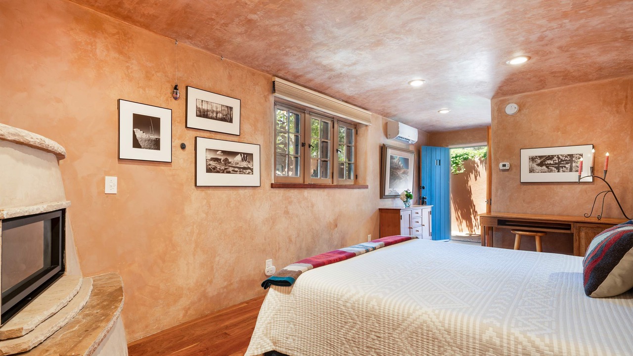 Photo of Bedroom in South Capitol