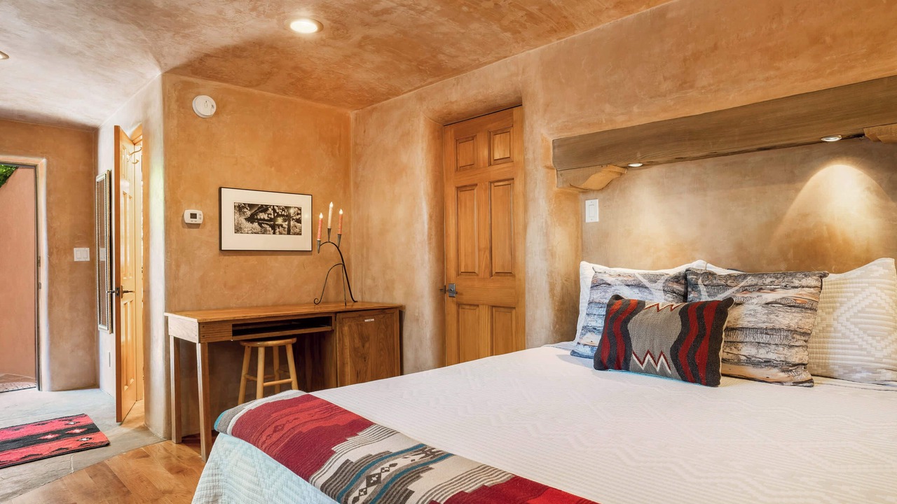Photo of Bedroom in South Capitol