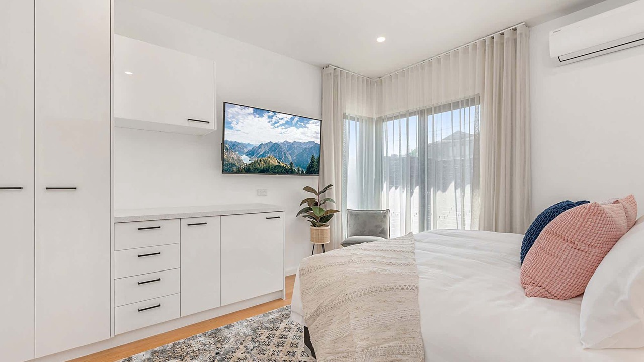 Photo of Others in Carnegie