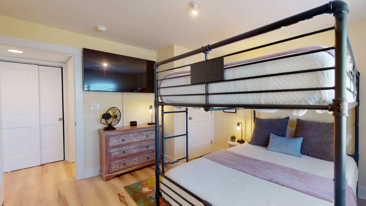 Photo of Bedroom in Carolina Beach