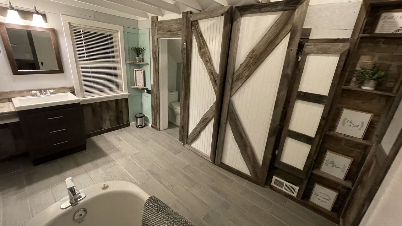 Photo of Bathroom in Castle Dale