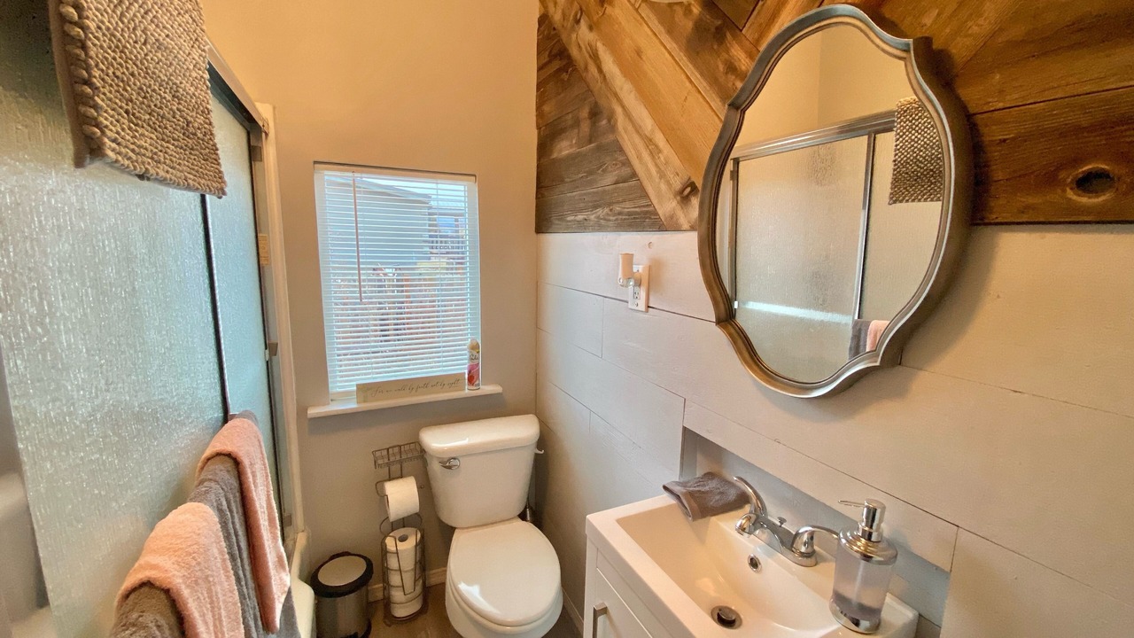 Photo of Bathroom in Castle Dale