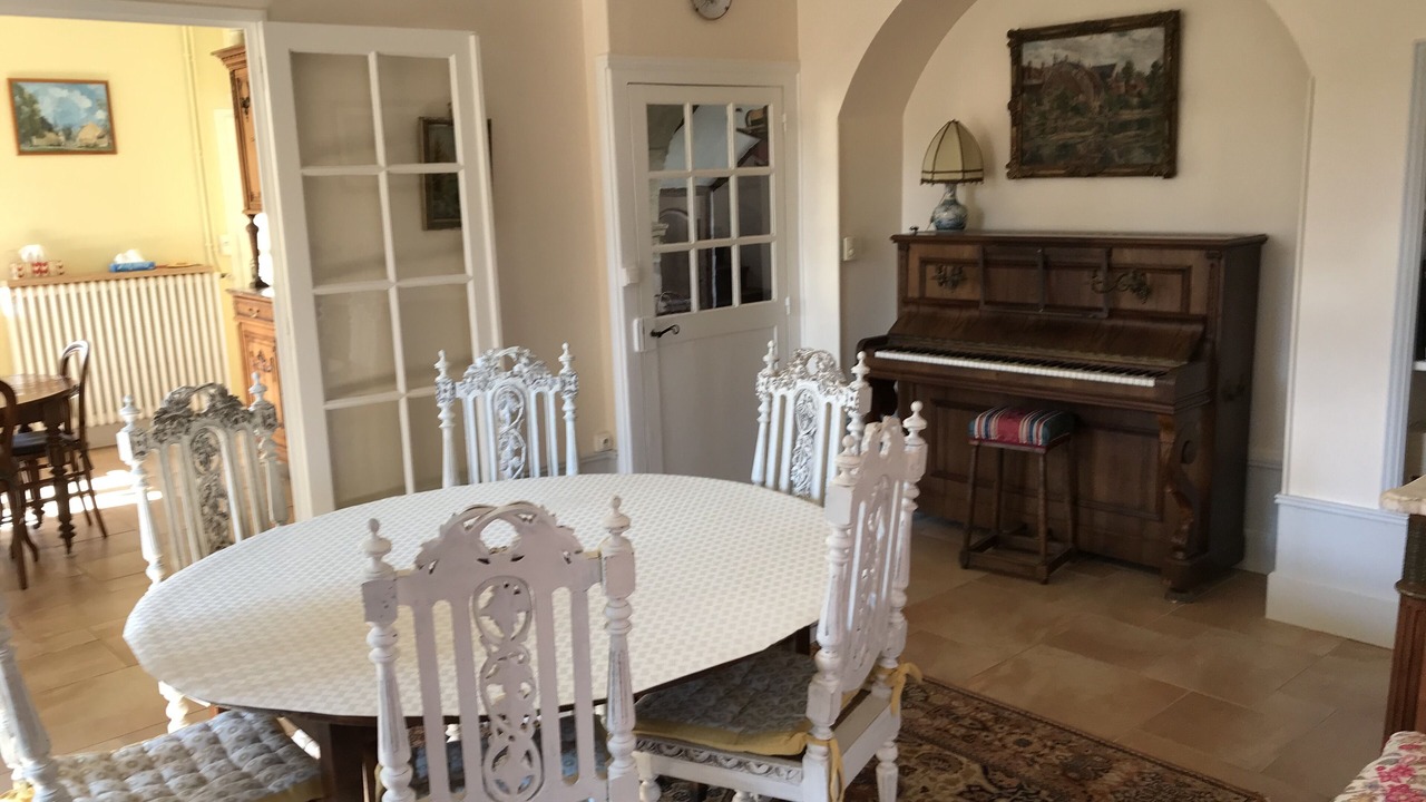 Photo of Others in Commarin