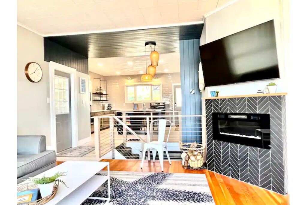 Photo of Livingroom in Newville