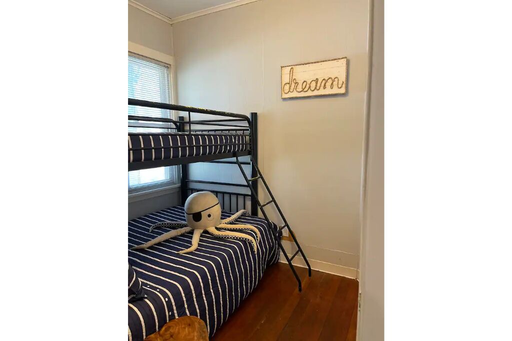 Photo of Bedroom in Newville