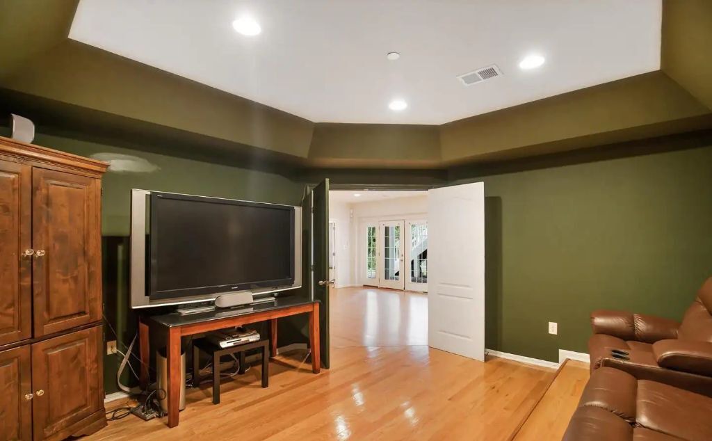 Photo of Livingroom in Dowell