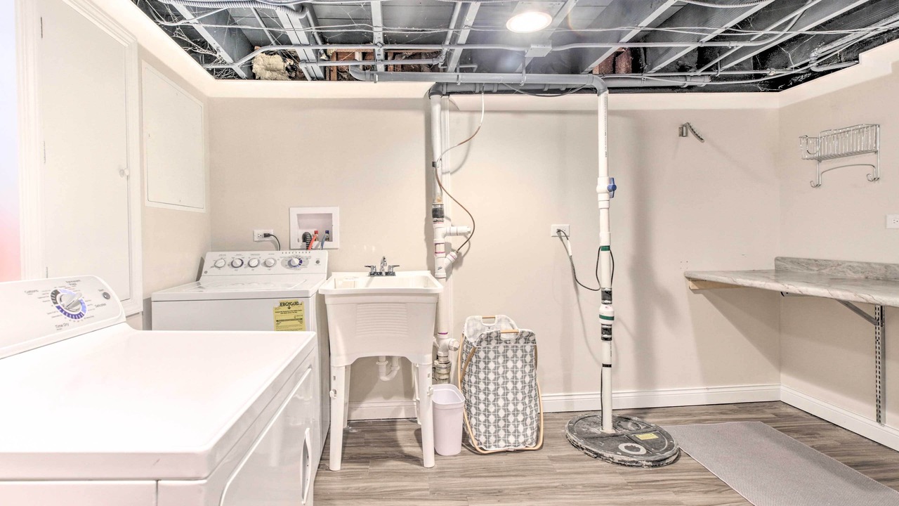 Photo of Bedroom in Glen Ellyn
