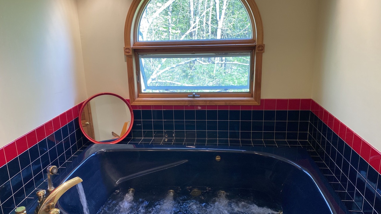 Photo of Bathroom in Jeffersonville